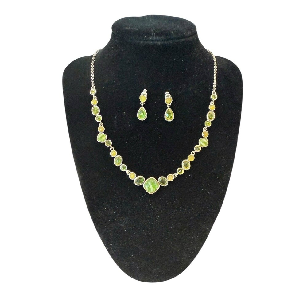 Artisan Green Gemstone Necklace & Earrings Set – Silver Tone Boho Chic Jewelry